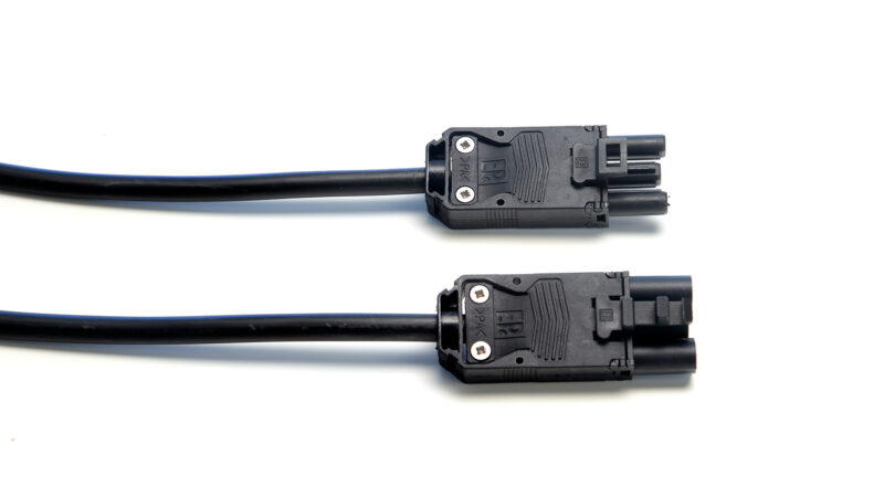 Surge Connector Lead 3 Pole Male to Female Connector - Image 3